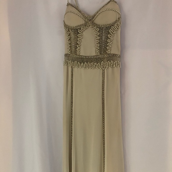 Ivory Vintage Prom Dress - Picture 3 of 8